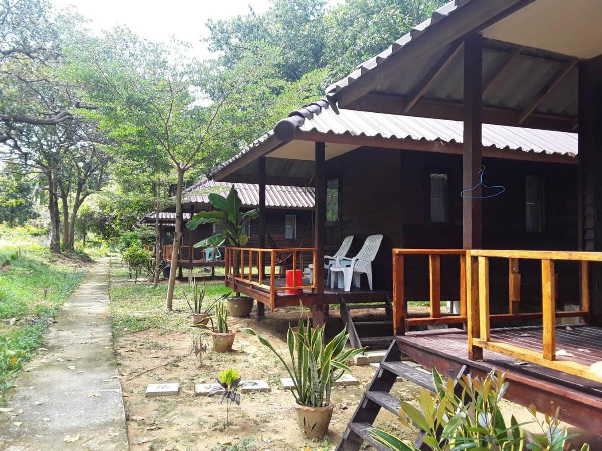 Eco Bungalow Koh Phayam Bagian luar foto