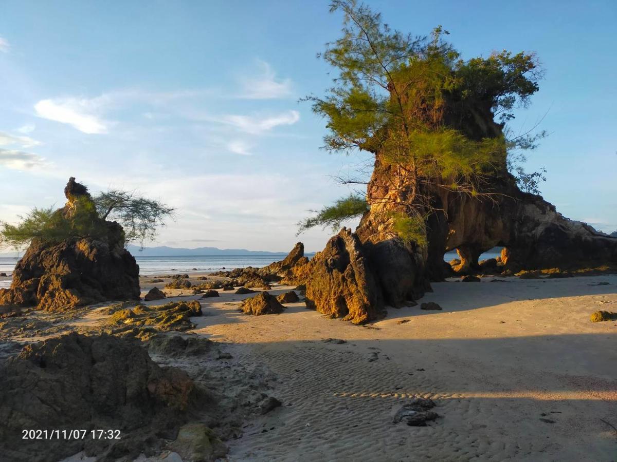 Eco Bungalow Koh Phayam Bagian luar foto